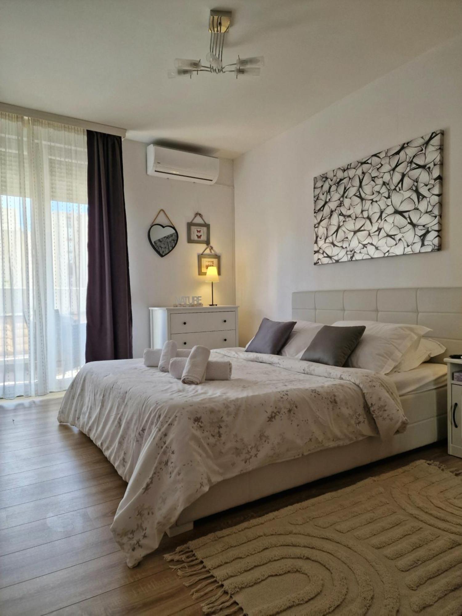 Luxury Apartment Nuneni Спліт Екстер'єр фото